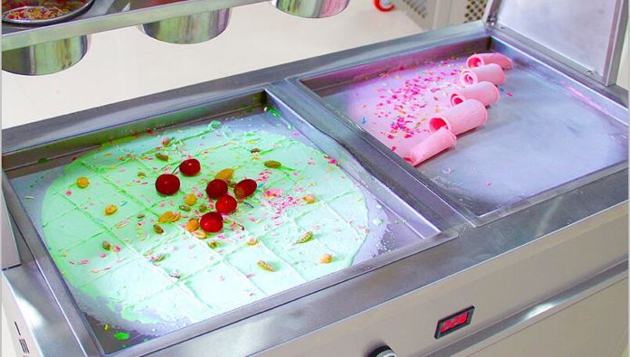 Kinh nghiệm tìm mua máy làm kem cuộn mini uy tín, chất lượng