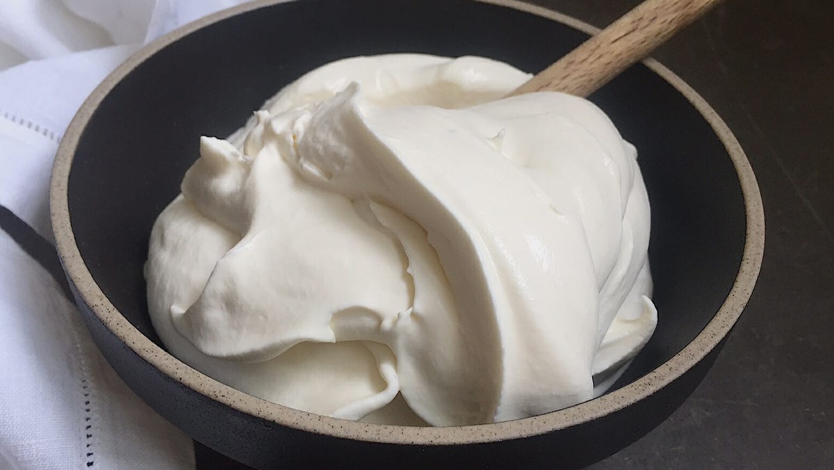 Cách đánh kem Topping Cream bằng tay