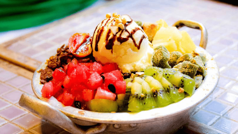 Làm kem đá bào từ hoa quả